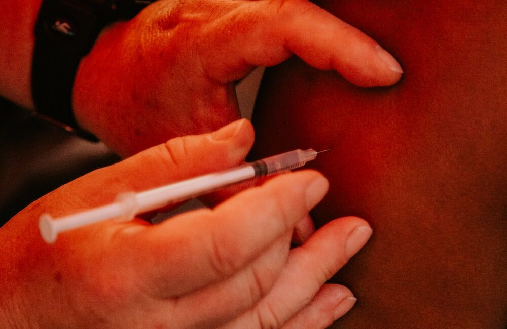 非藥物治療關節疼痛的方法及建議