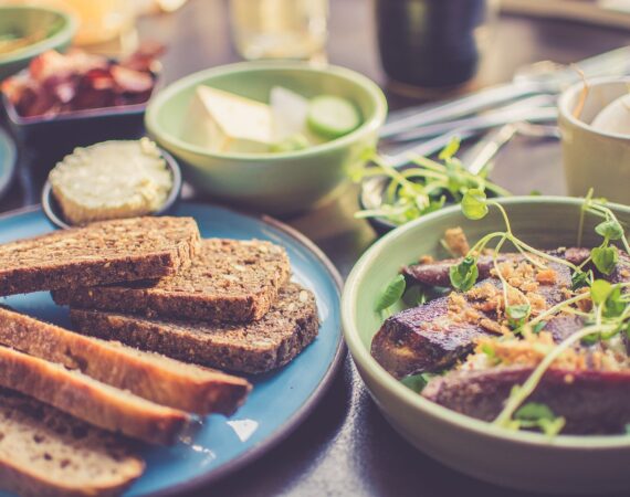 bread, breakfast, dishes