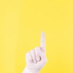 photo 1611075384665 b657035a7022