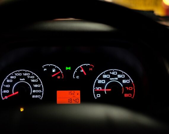 car dashboard 2667434 960 720