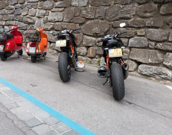 motor scooter 2677855 960 720