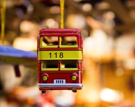 部分還款與提前還款:如何避免汽車貸款設定中的罰金? 7 toy car 431356 960 720