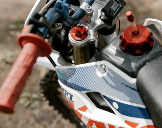 想借機車貸款?先查詢利率再貸款,避免不必要的損失! 5 pexels photo 5803348