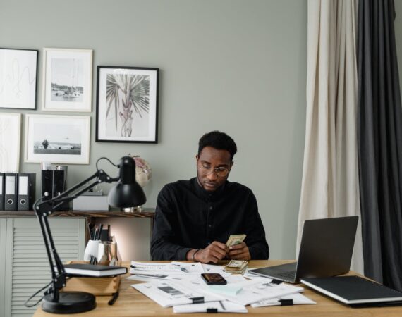 pexels photo 6693643