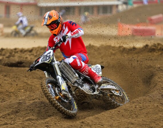 機車貸款手續流程解析 - 需要哪些文件? 9 photo 1508987387448 da90f527534c