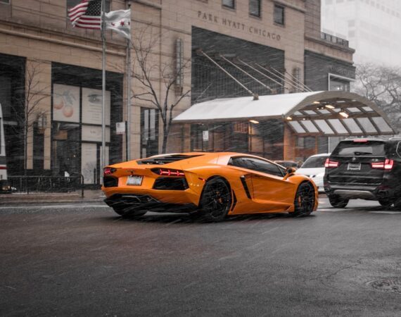 photo 1522037576655 7a93ce0f4d10