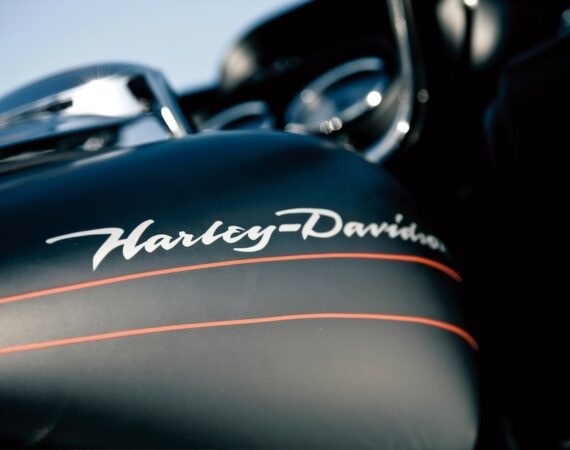 photo 1558979158 2966a2b43b99