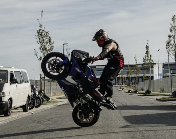 photo 1569222185925 e94950e8009b