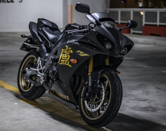 photo 1571646036117 8015cc02547c