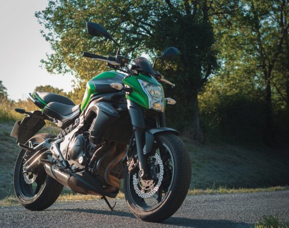 photo 1589832235813 1d87fd36b660