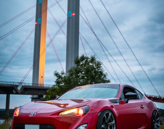 photo 1613467143018 47d244c8dea7