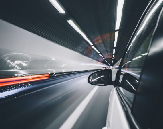 photo 1487101588220 01e039029925