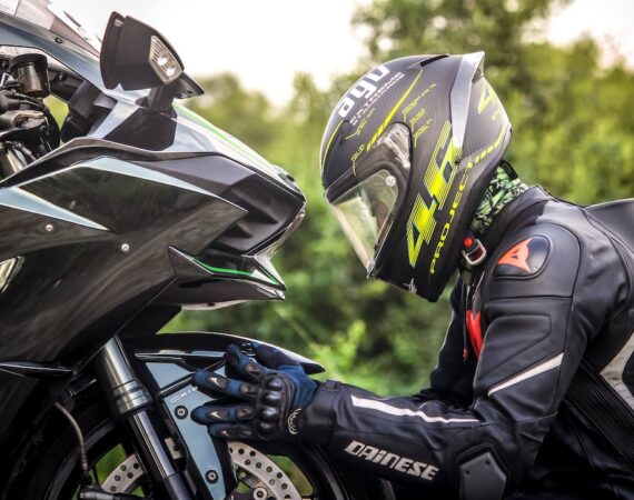 機車貸款手續所需文件一覽:了解您需要準備什麼。 9 photo 1506424482693 1f123321fa53