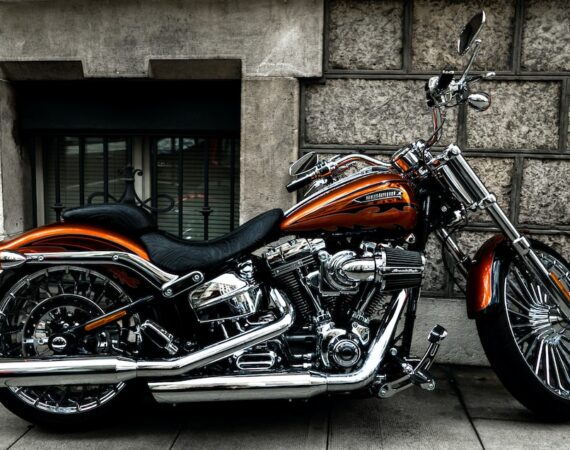 photo 1515777315835 281b94c9589f