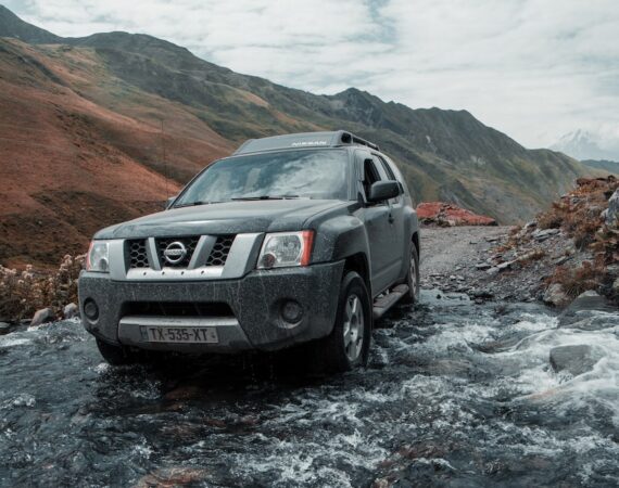 photo 1541410374363 986ee54b03f7