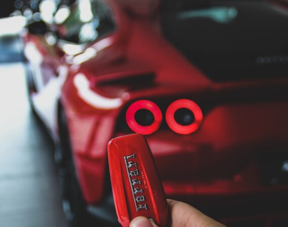 photo 1541846476 153596ce1e61