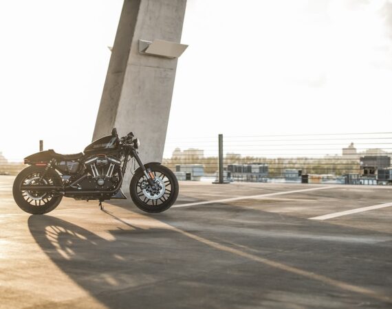 photo 1558980664 1db506751c6c