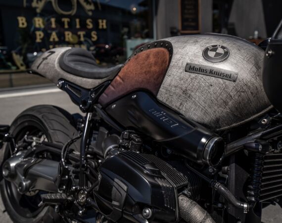 photo 1559568692 2124937b35c6