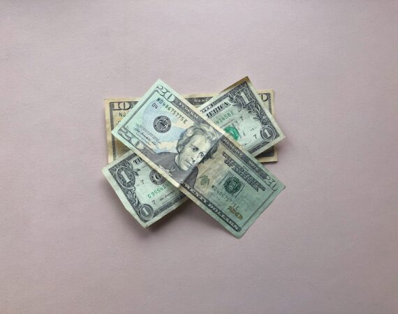 汽車貸款詐騙保護指南:如何確保您的金錢安全 1 photo 1563296299 cd5525eae75d