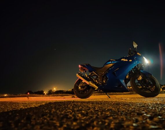 photo 1571366779879 c292d61b36df