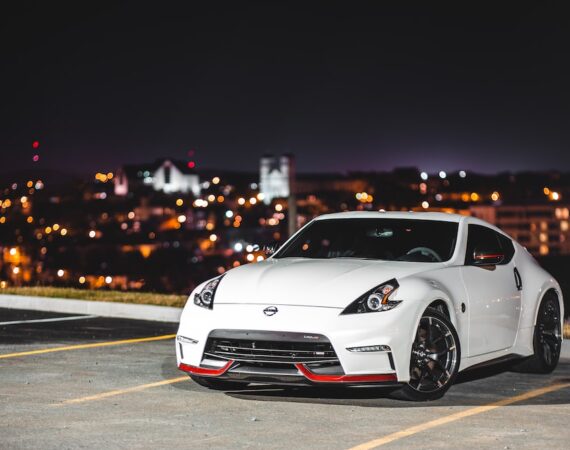 photo 1587667548502 8fafd51f864b