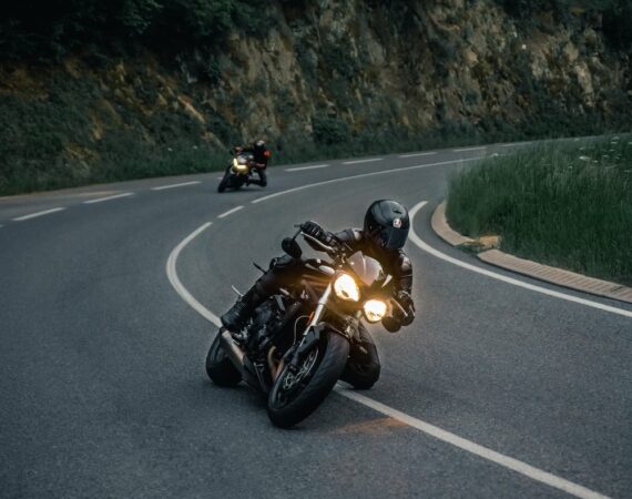 photo 1590507027413 6bce3028f6ad