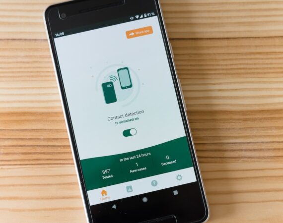 photo 1590935217281 8f102120d683