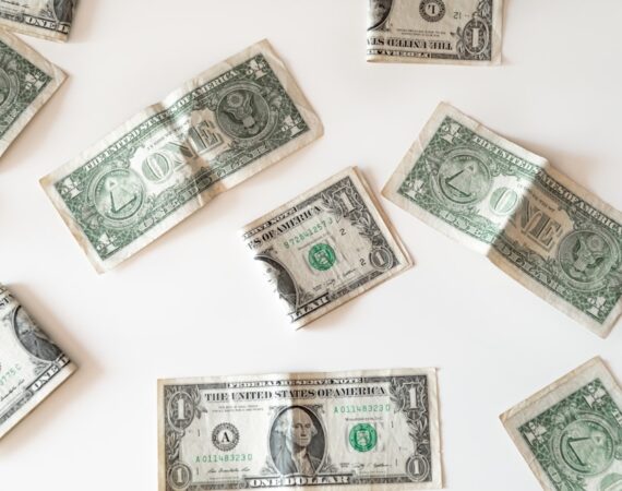 photo 1600007283728 22abc97b9318