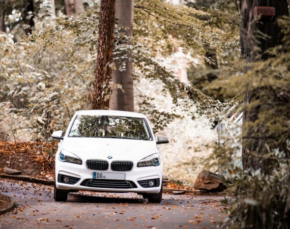 photo 1601625691002 52d5304af3f6