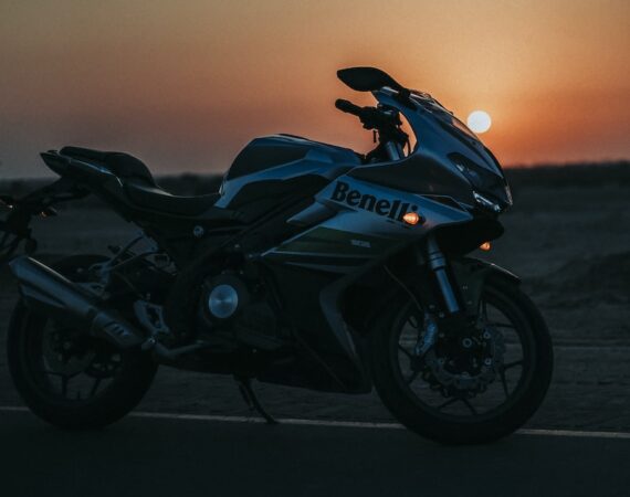 photo 1606327505921 09406f603c6d