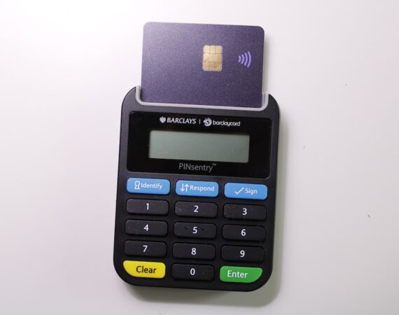 photo 1607609972246 a14762f20d3e