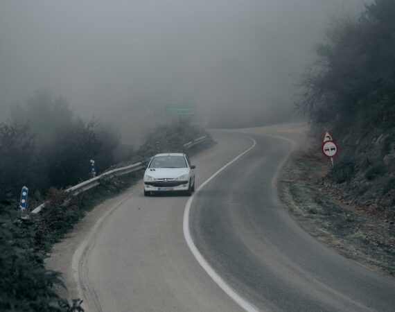 photo 1614461216523 3ead40993edc