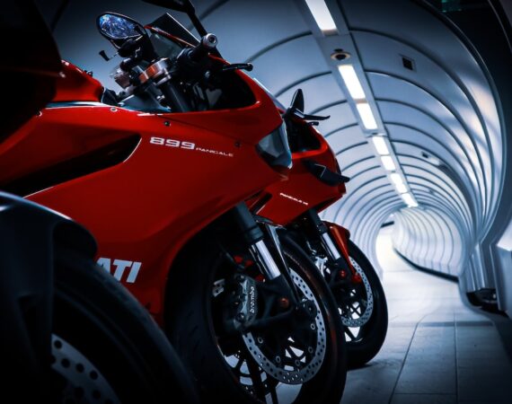 photo 1615860625522 bcca602fd6e1