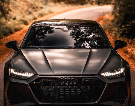 photo 1621252792374 2b79e3fcf295