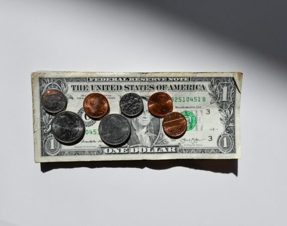 photo 1622186477895 f2af6a0f5a97