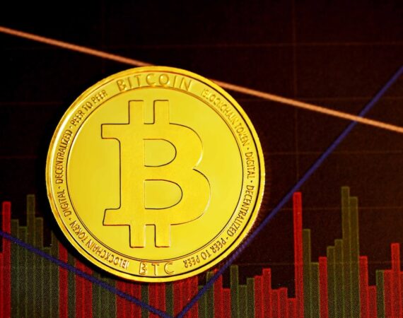 photo 1625468845194 b16706589451