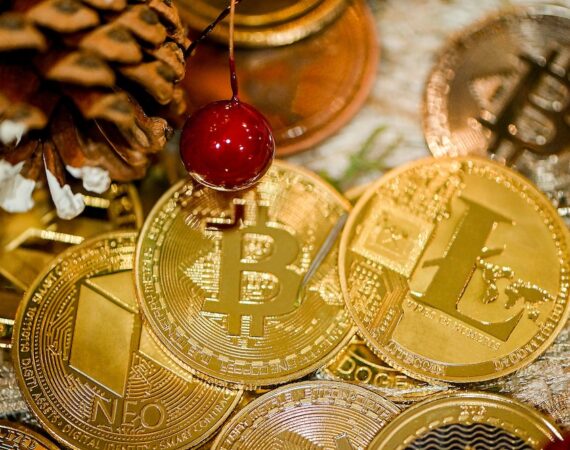 photo 1641965330364 de1b3959d9ab