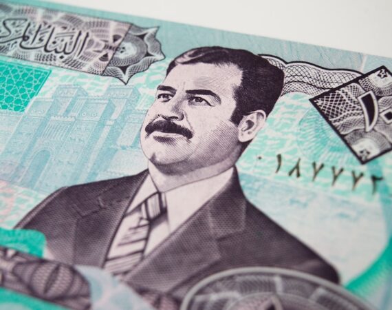 photo 1646950433429 b458020e6c97