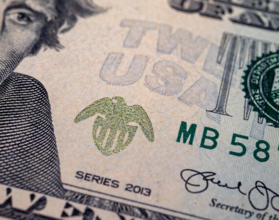 photo 1670071481118 15aa142cdd0b