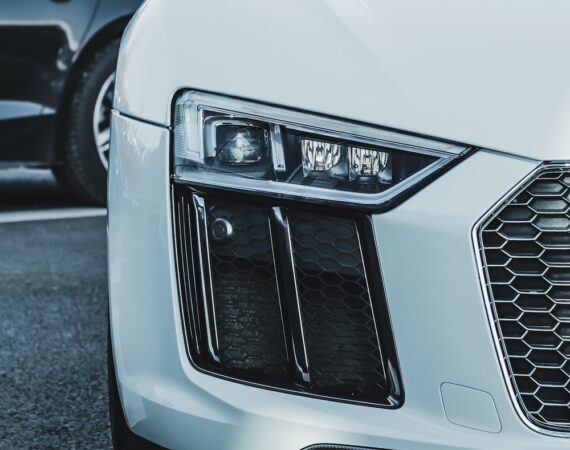 photo 1519752235002 1f7189299e90