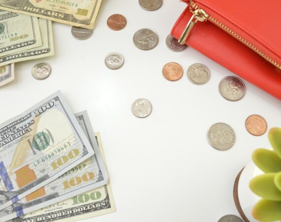 photo 1547341074 62ae3f069f05