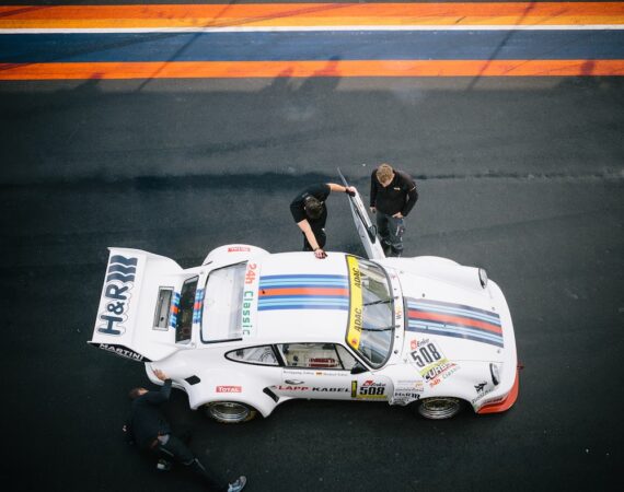 photo 1553875039 011cd517d6a4