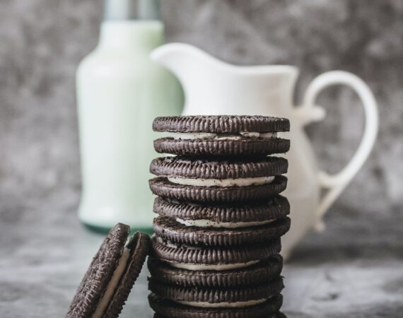 photo 1574156754467 49e23f95c469