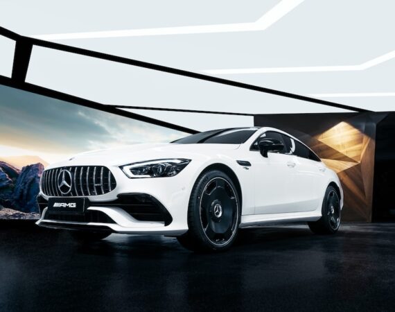 photo 1581797726163 9bc86dc4b0e1