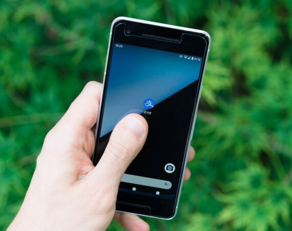 photo 1595079835082 d3d5f68b86f8