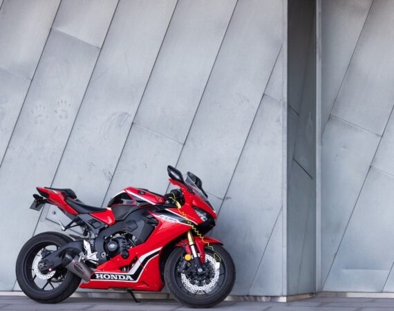 機車分期付款方案 vs. 一次付款:哪個更划算? 8 photo 1605453170796 cc1072c0741b