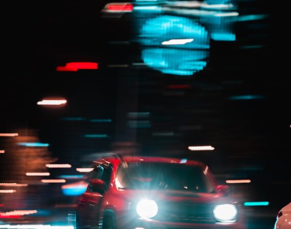 photo 1607332634600 05c6a3e7b5c4