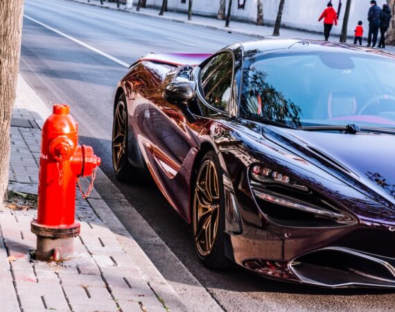 photo 1610707874948 70e1e60b4016