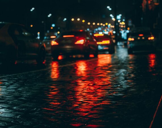 photo 1611601153757 9cfd62cf0f8e