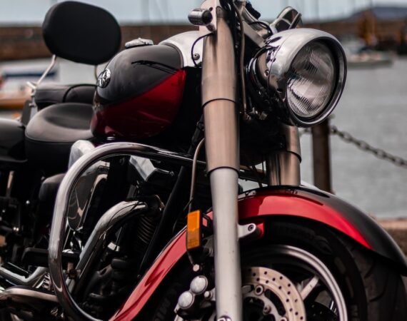 photo 1631868061701 76a7f5e0299c